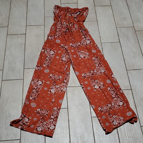 No Boundaries Pants - No Boundaries Jumpsuit - Women's S, Rust with Floral Design, Sleeveless